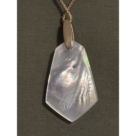 Kendra Scott Inez Long Pendant Necklace Gold Iridescent Mother of Pearl Shell - Picture 11 of 12